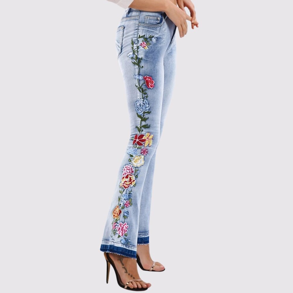Floral Embroidered Flared Light Blue Jeans